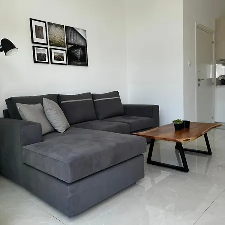 Apartment Seaside Bliss 1-bed